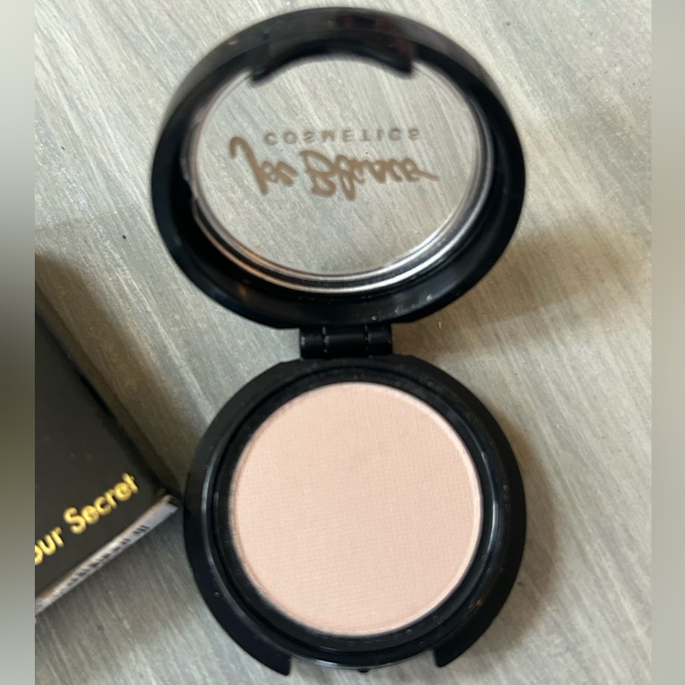 Joe Blasco Camber Egg Shell Matte Eyeshadow NWT